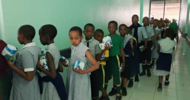 Musanze: Abanyeshuri bo kuri Wisdom School bahaye inkunga abarwariye mu bitaro bya Ruhengeli